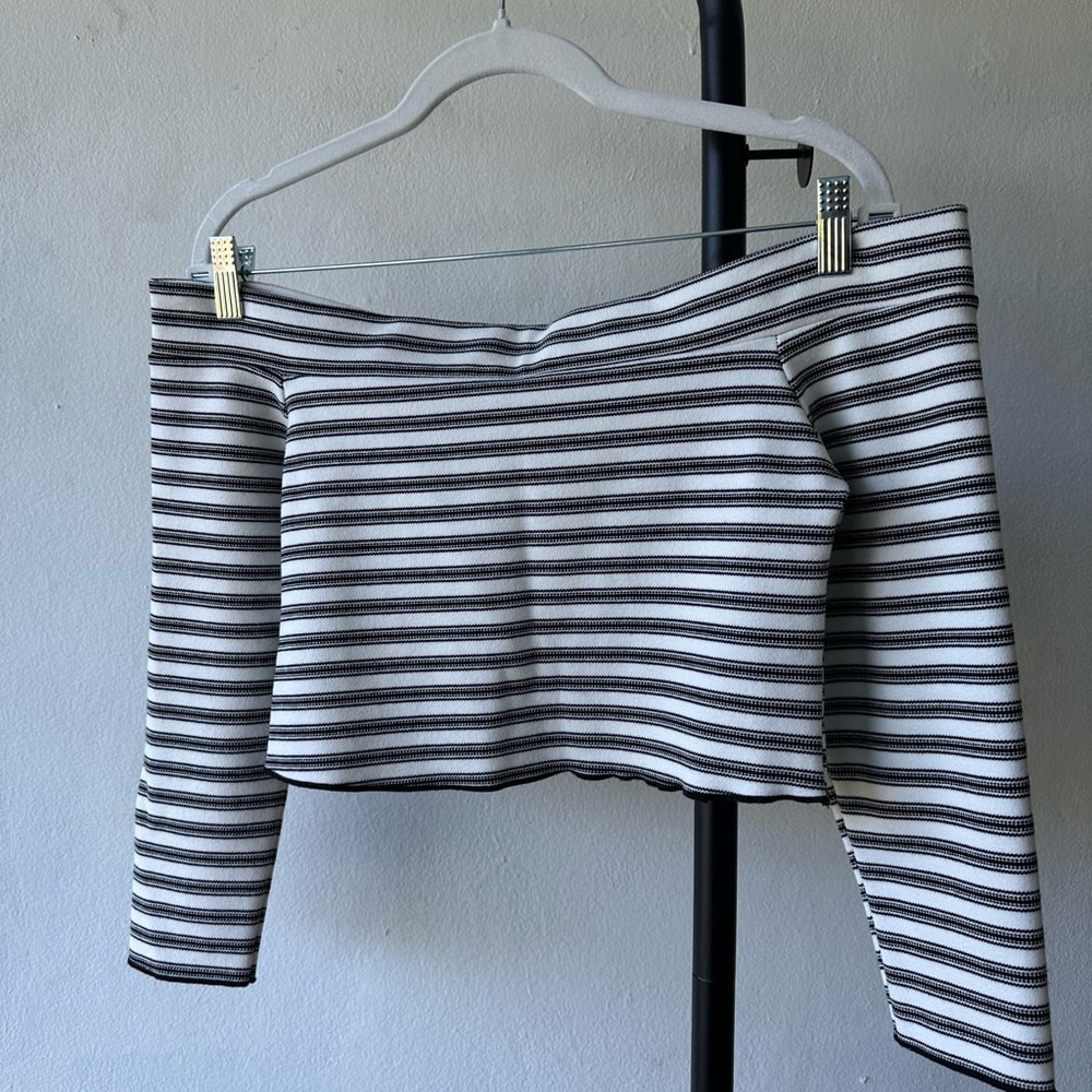 Zara Black and White Striped Long Sleeve Top